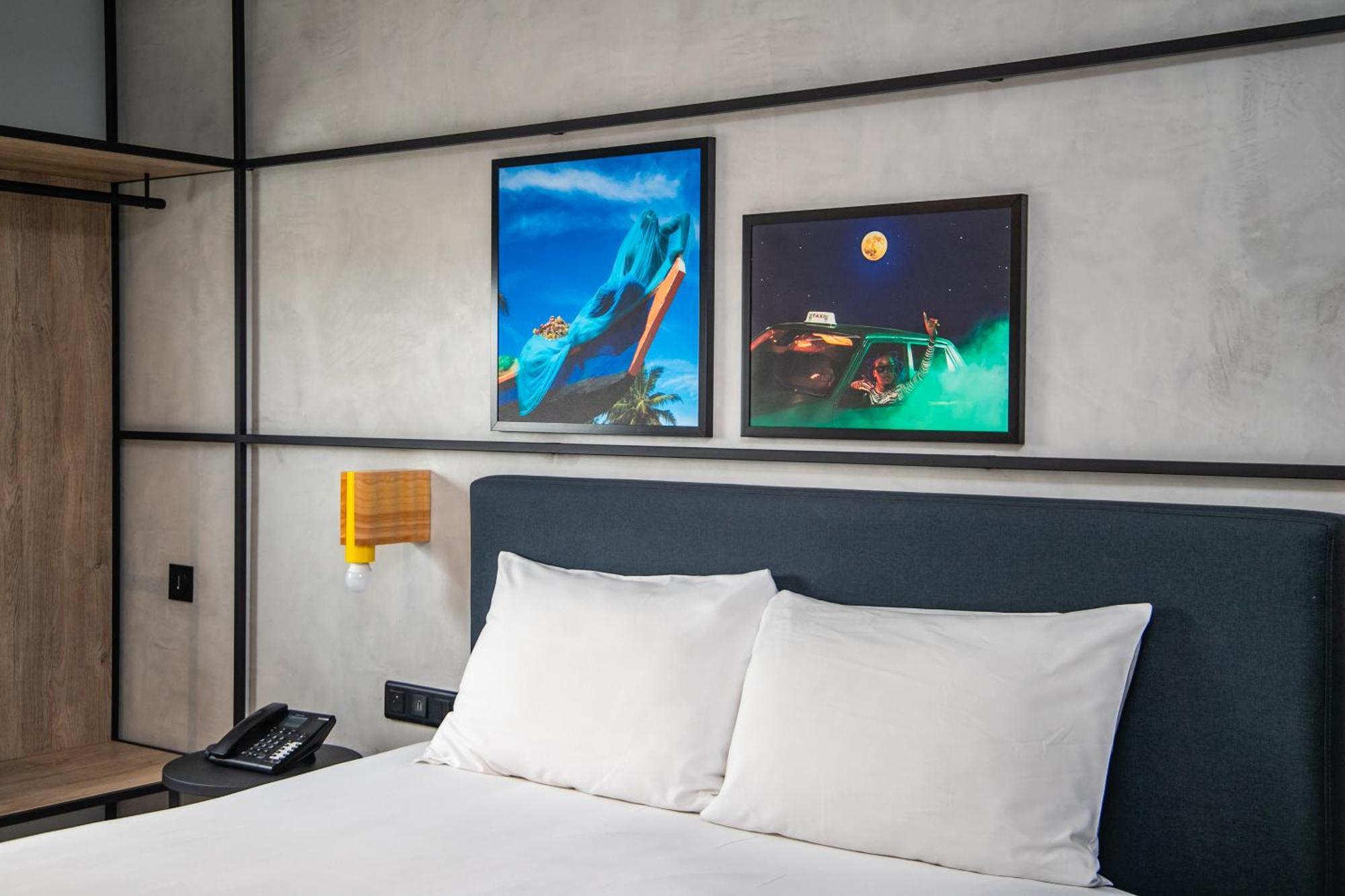ホテル Ibis Styles Abidjan Marcory エクステリア 写真