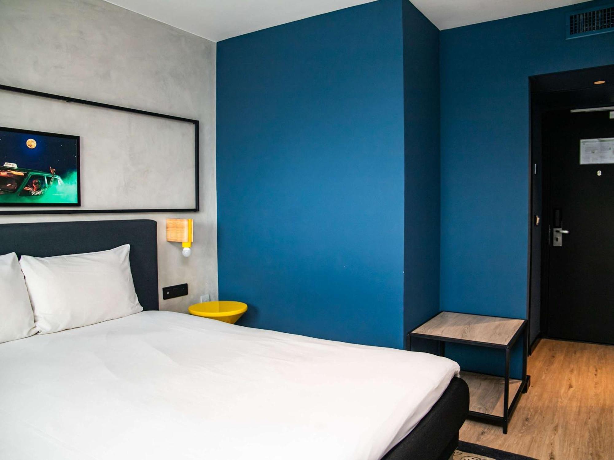 ホテル Ibis Styles Abidjan Marcory エクステリア 写真