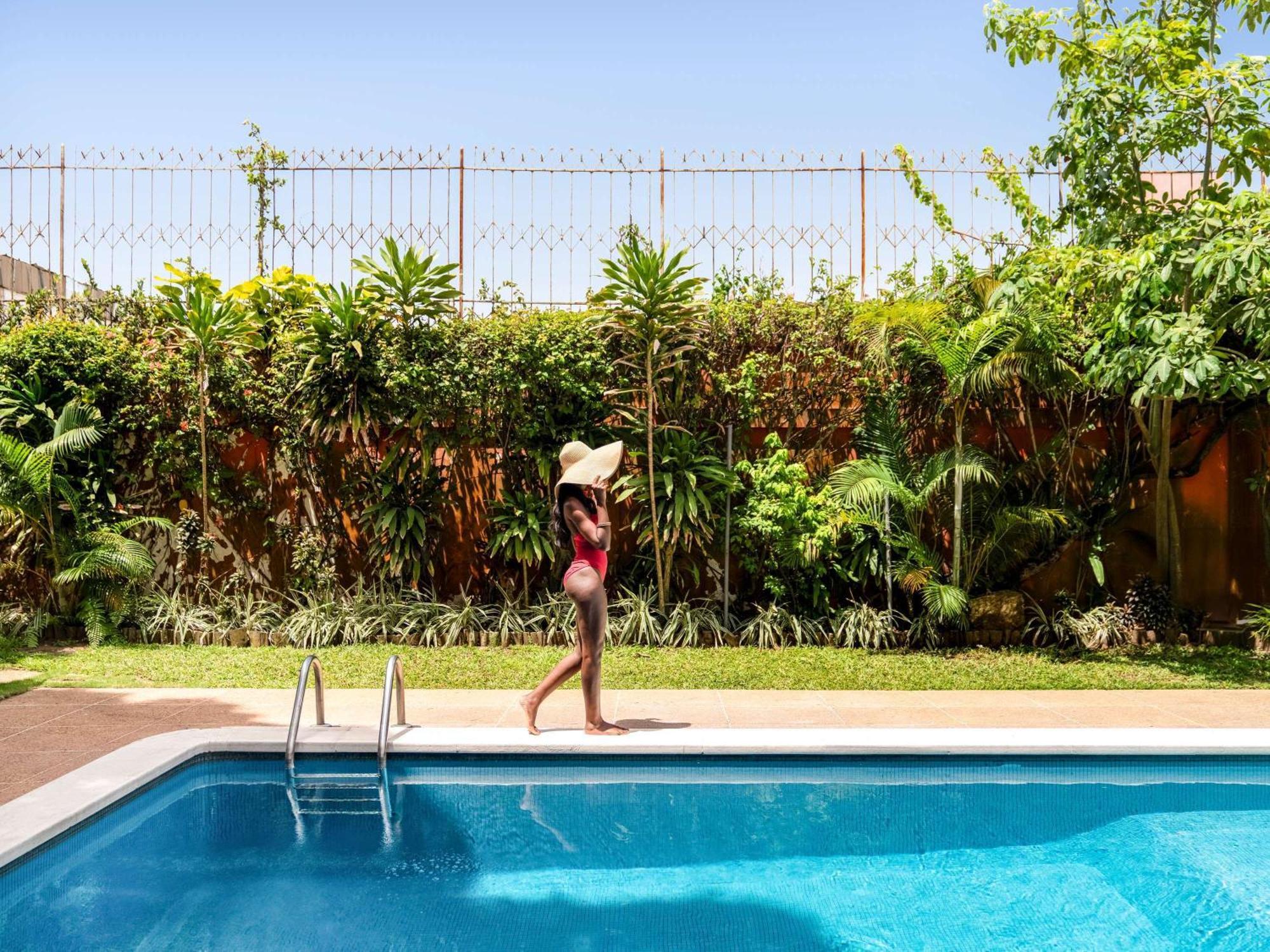 ホテル Ibis Styles Abidjan Marcory エクステリア 写真