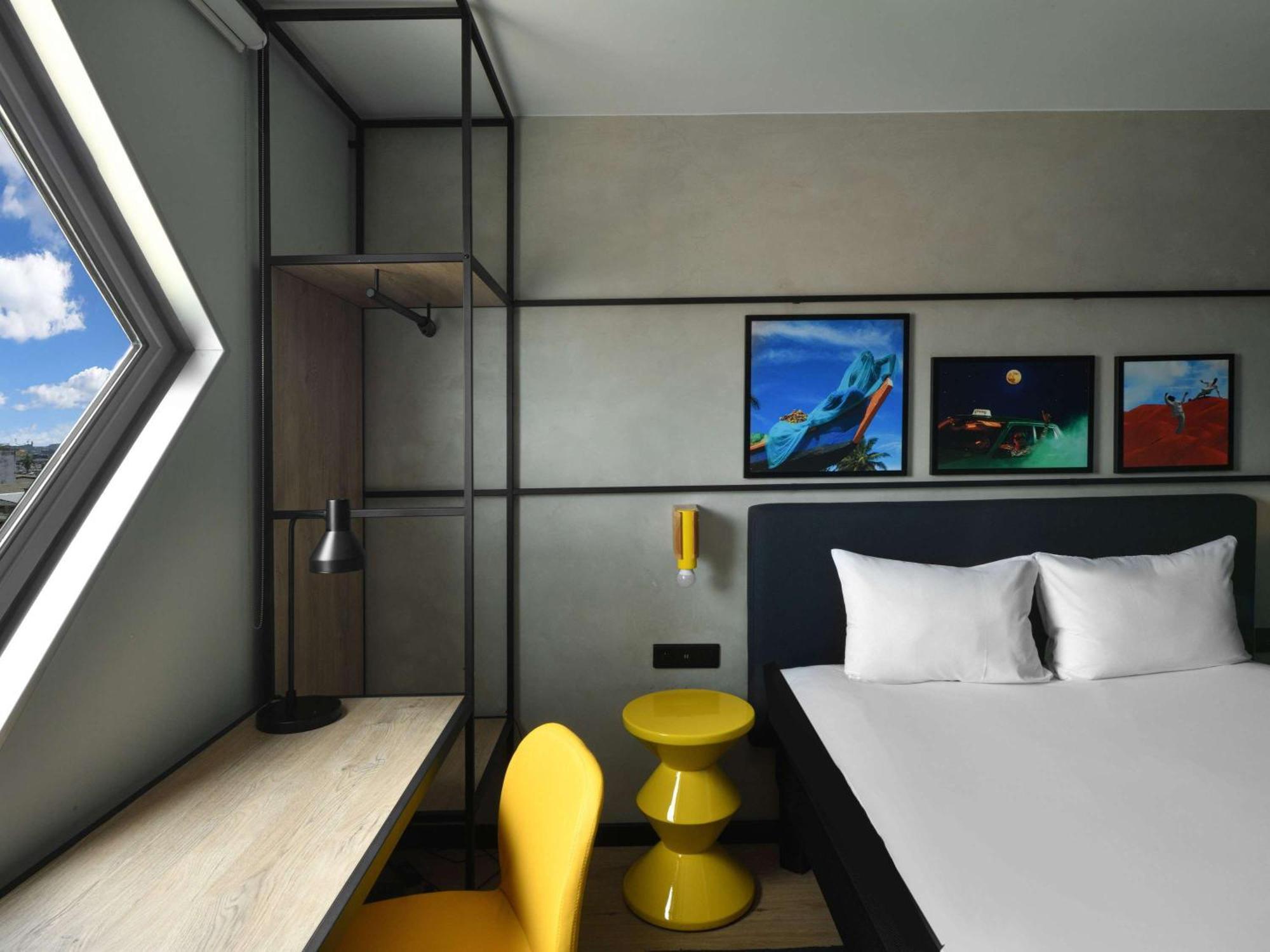 ホテル Ibis Styles Abidjan Marcory エクステリア 写真